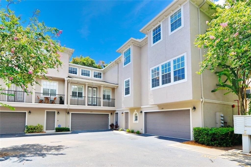 2611 Espana Court - Photo 0