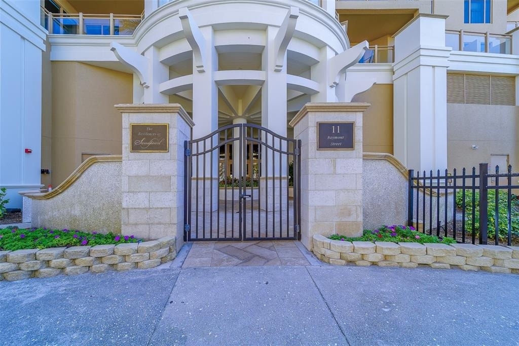 11 Baymont Street - Photo 2