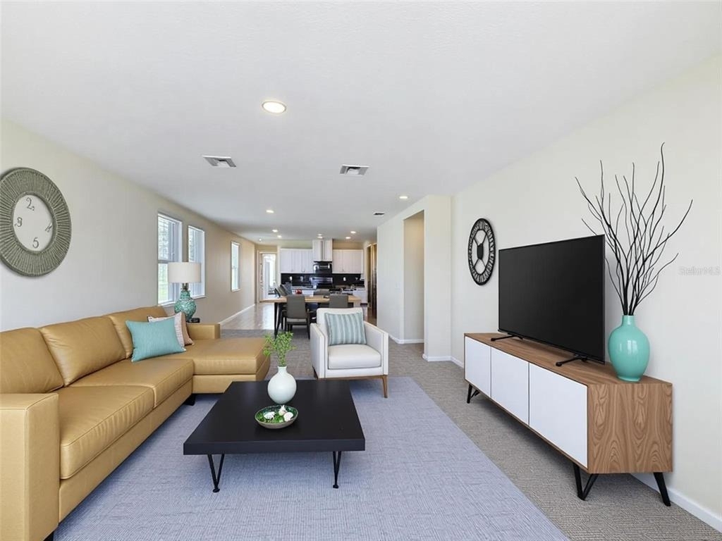 520 Kennedy Drive - Photo 1