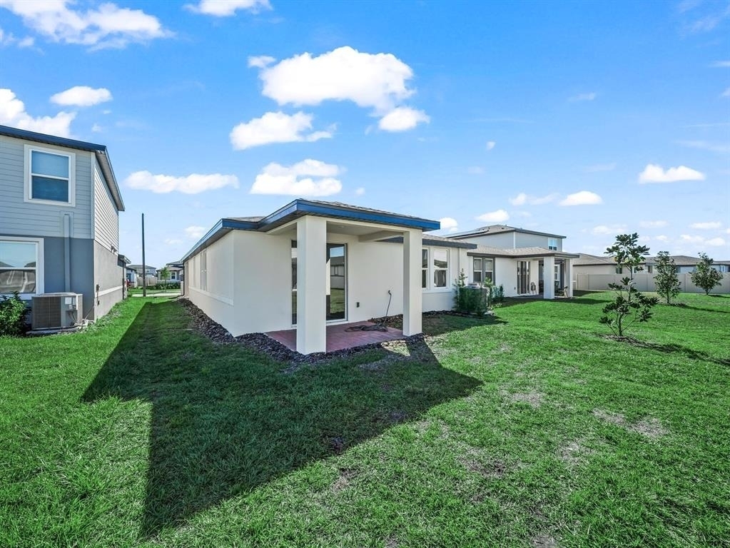 520 Kennedy Drive - Photo 17