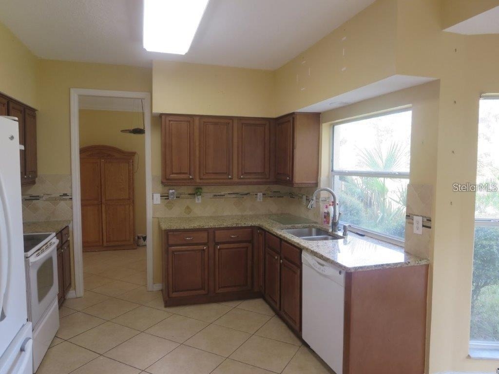 3537 Moss Pointe Place - Photo 8
