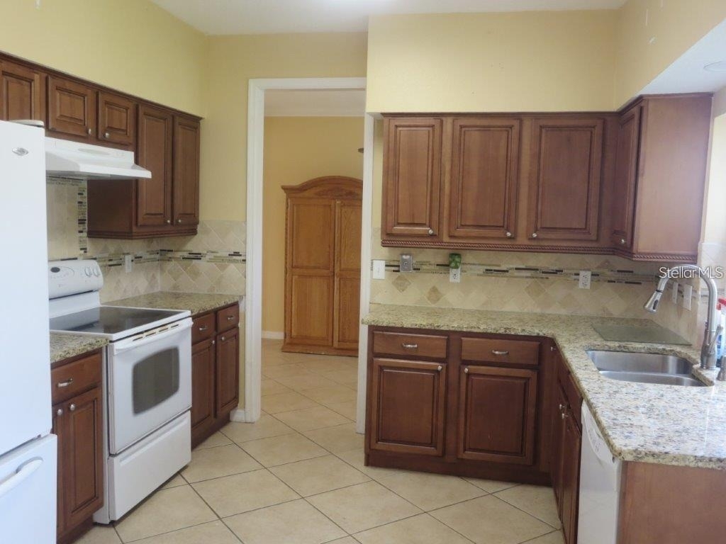 3537 Moss Pointe Place - Photo 10