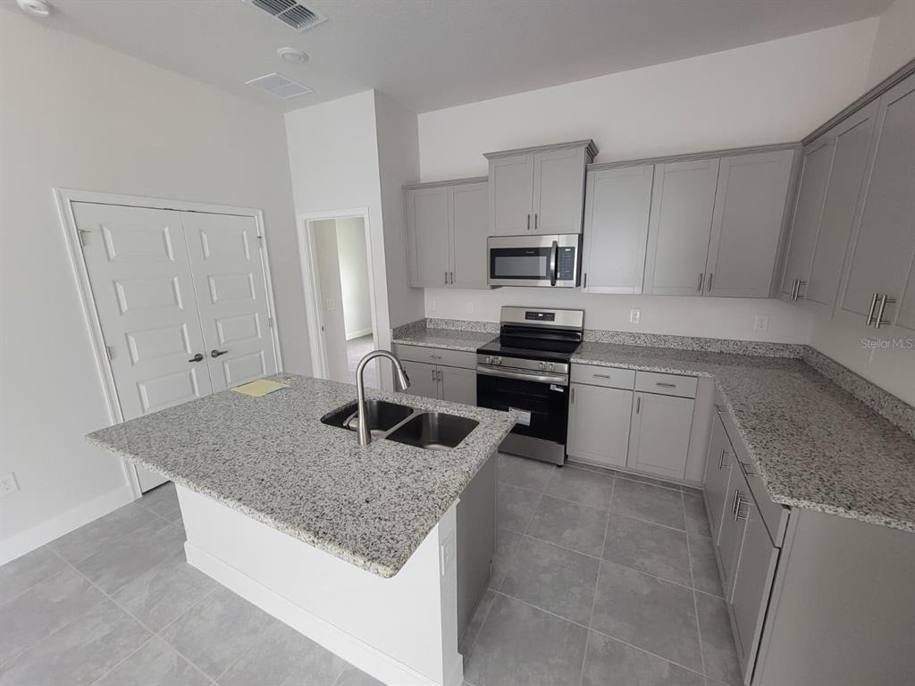 2170 Nw 23rd Loop - Photo 1