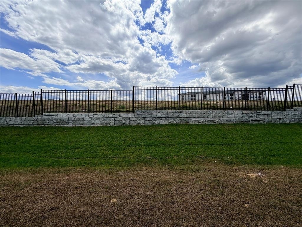 842 Lynx Street - Photo 12