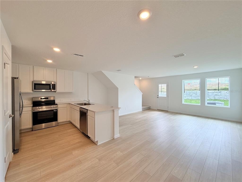 842 Lynx Street - Photo 4
