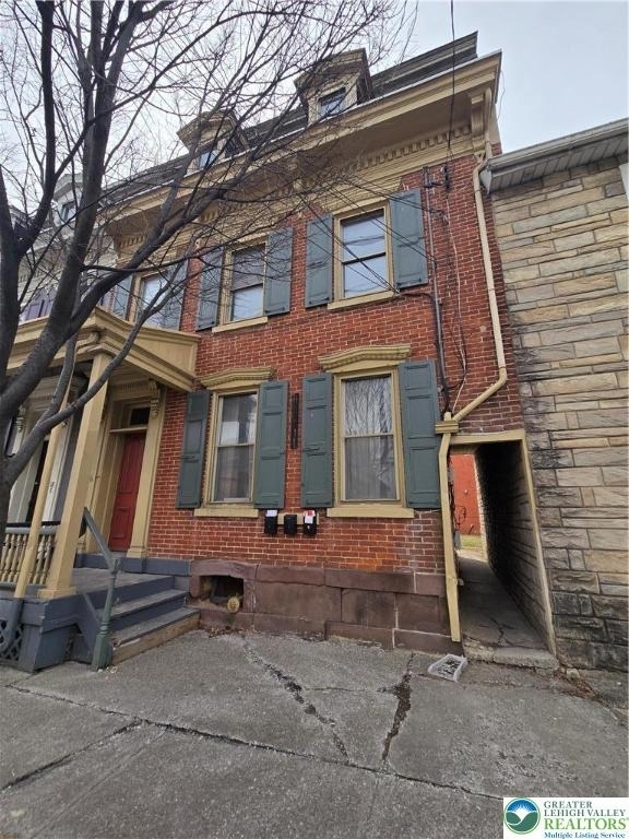 16 E Main Street - Photo 0
