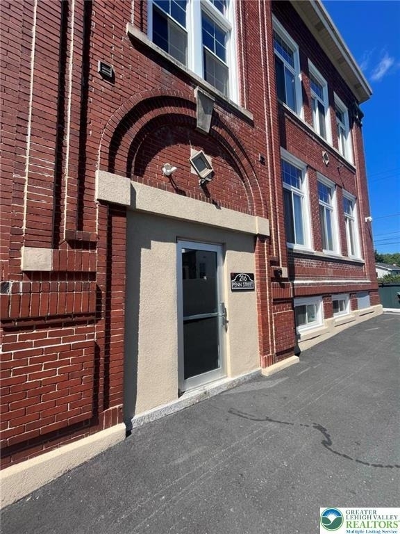 216 Penn Street - Photo 8