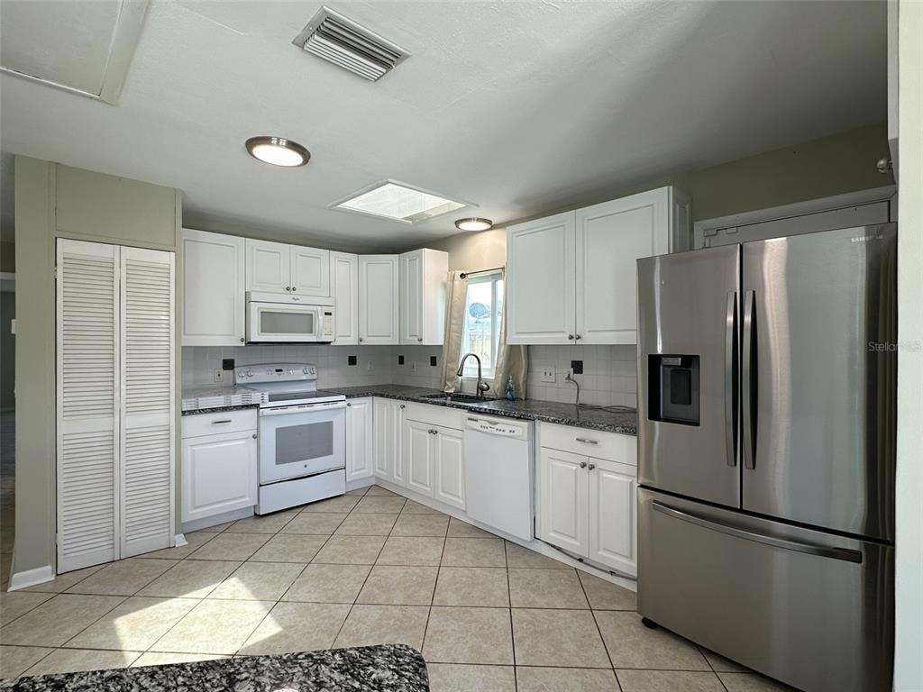 835 Conreid Drive Ne - Photo 21