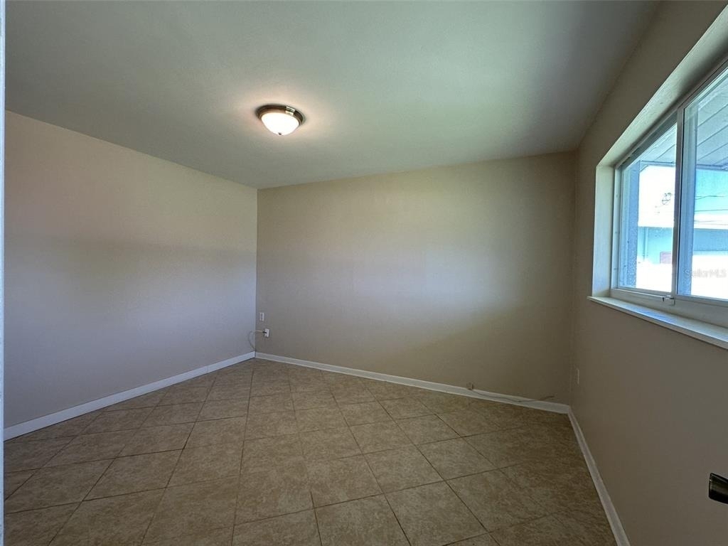 835 Conreid Drive Ne - Photo 5
