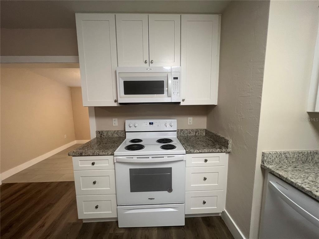 2472 Picnic Street - Photo 6