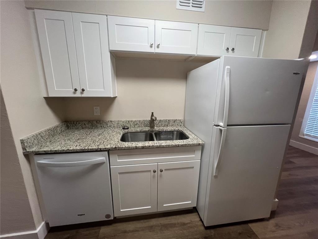 2472 Picnic Street - Photo 7