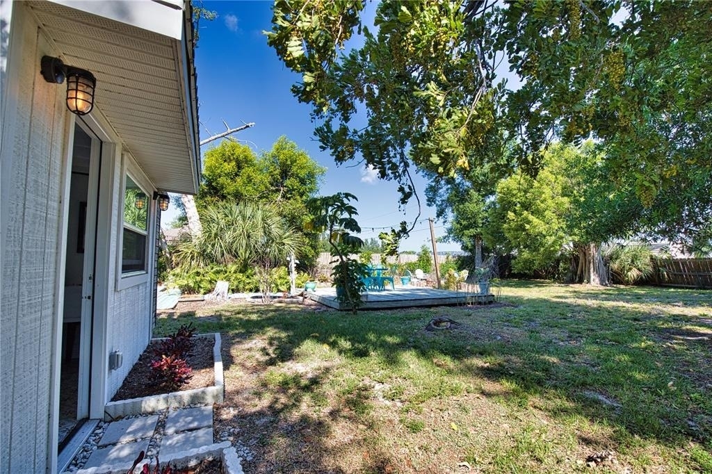 650 Edwards Street - Photo 38
