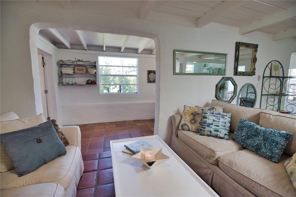 650 Edwards Street - Photo 18