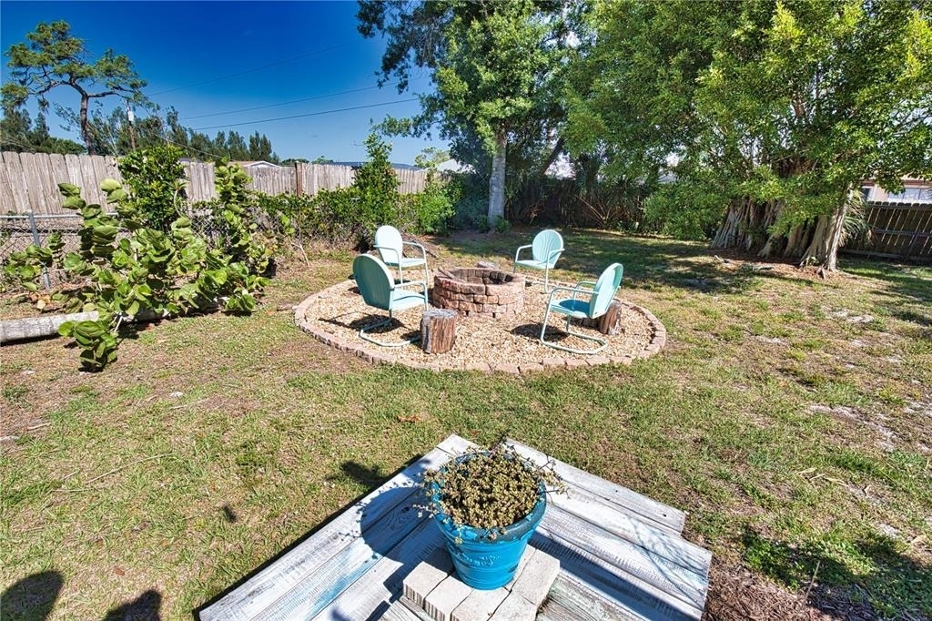 650 Edwards Street - Photo 47