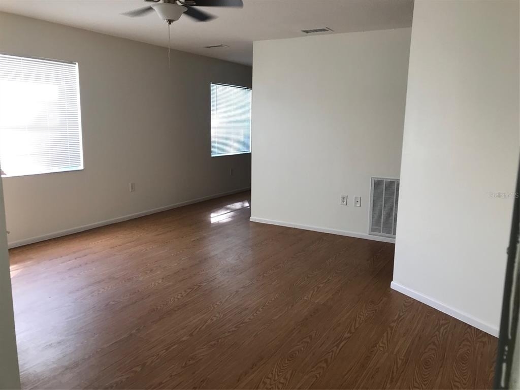 2916 24th Street W - Photo 2
