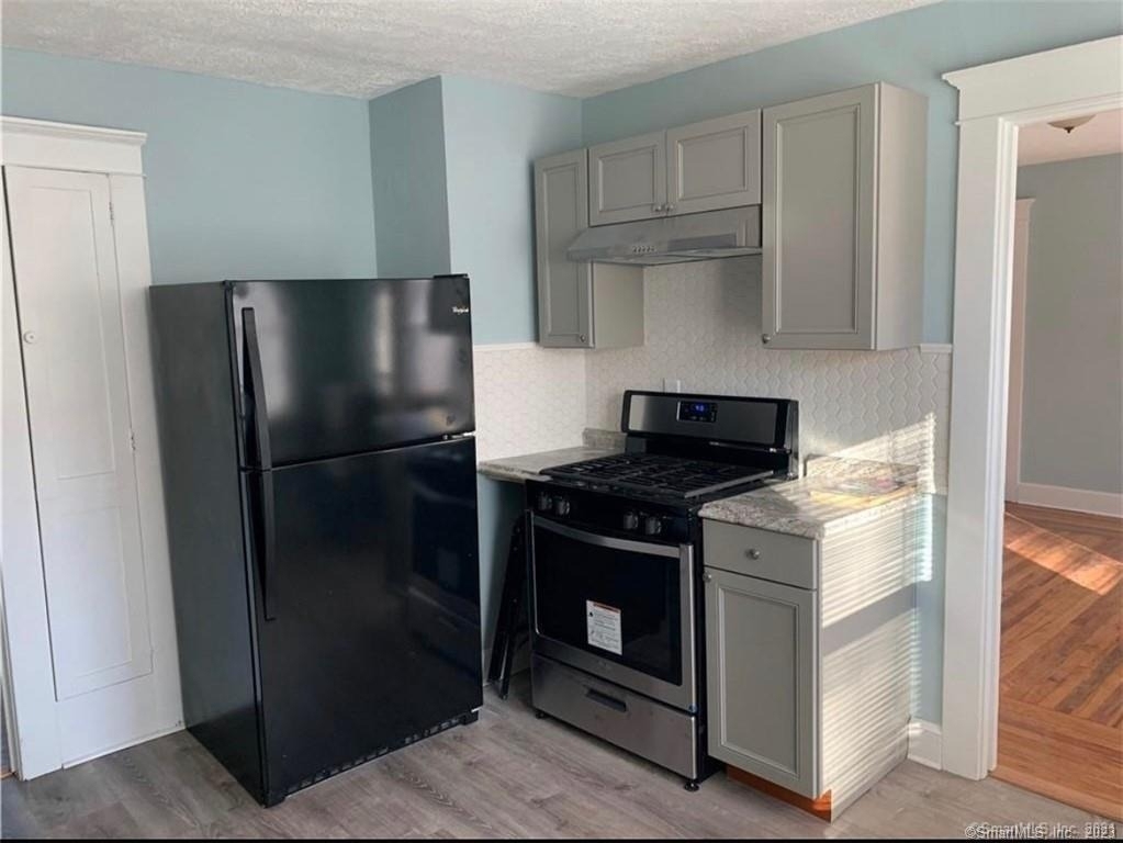 364 Rock Avenue - Photo 2