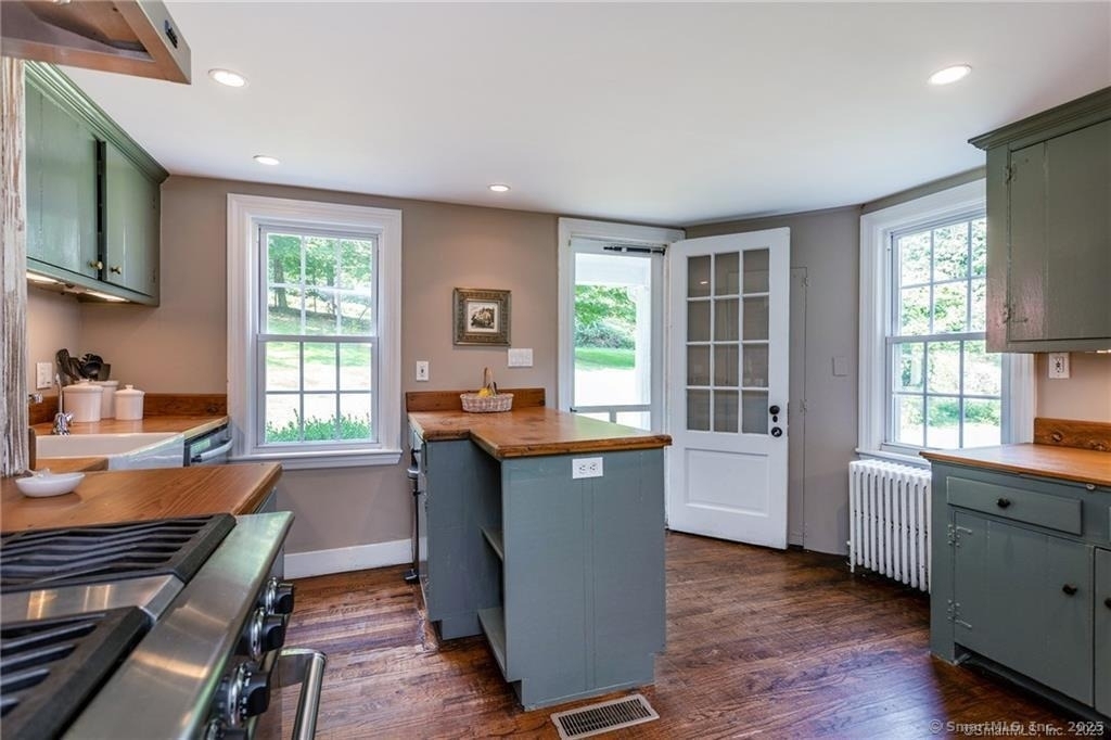 115 River Road - Photo 8