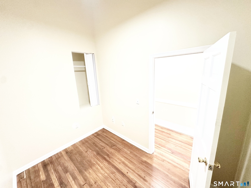 105 Bank Street - Photo 7