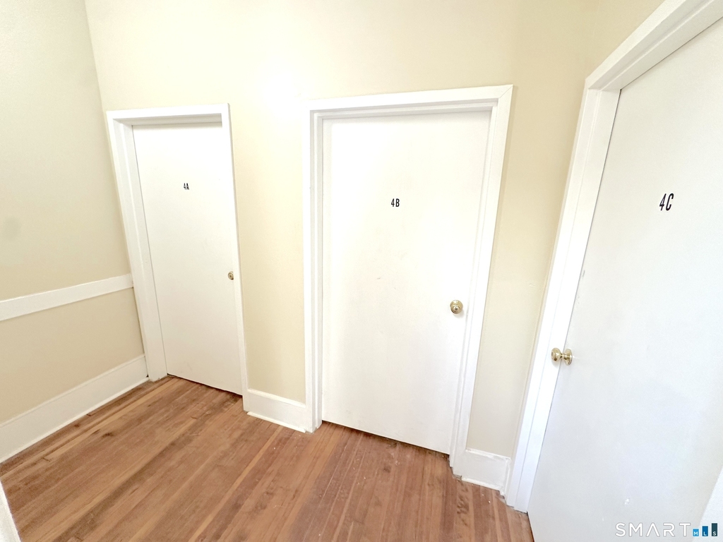 105 Bank Street - Photo 12