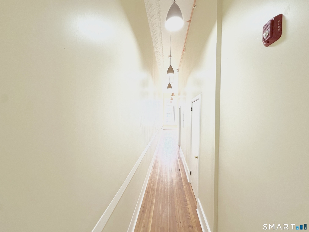 105 Bank Street - Photo 11