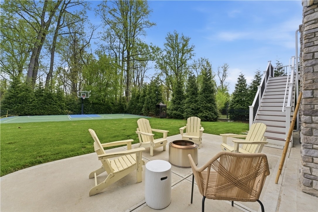 666 Chilliwack Ln - Photo 43