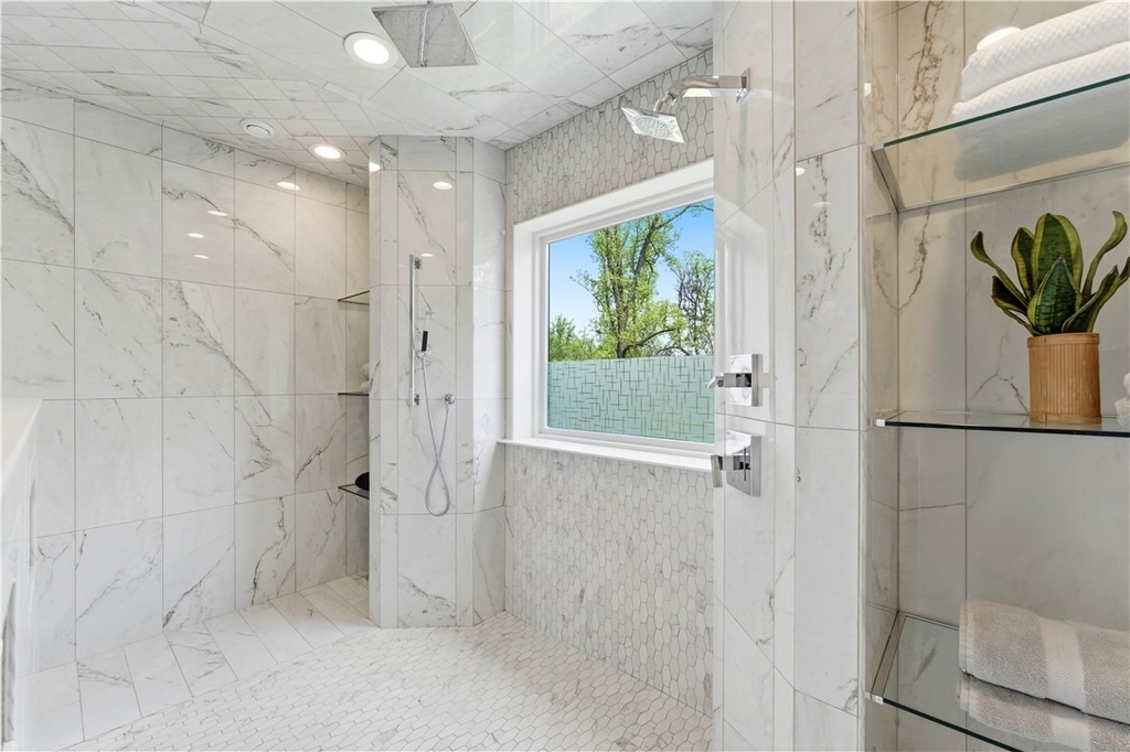 666 Chilliwack Ln - Photo 22