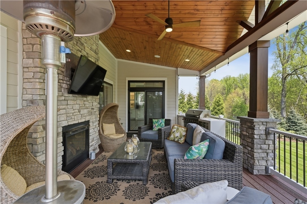 666 Chilliwack Ln - Photo 46