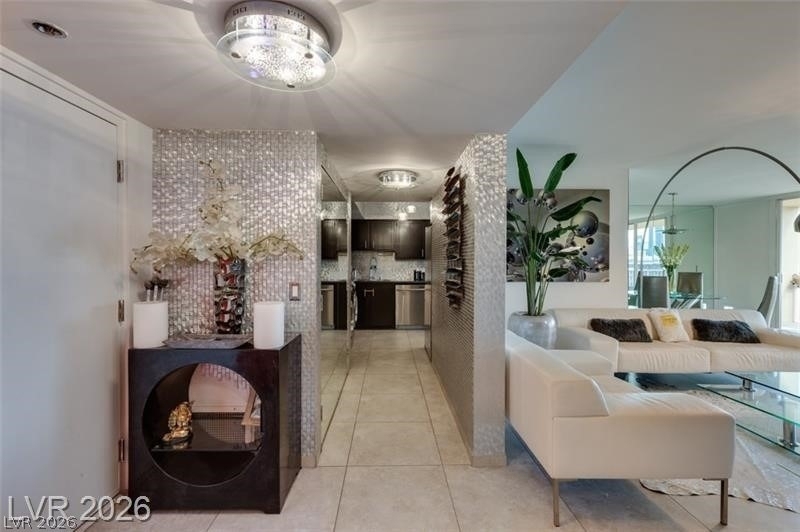 205 E Harmon Avenue - Photo 3