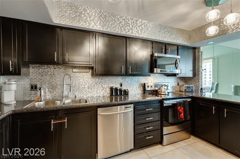 205 E Harmon Avenue - Photo 4