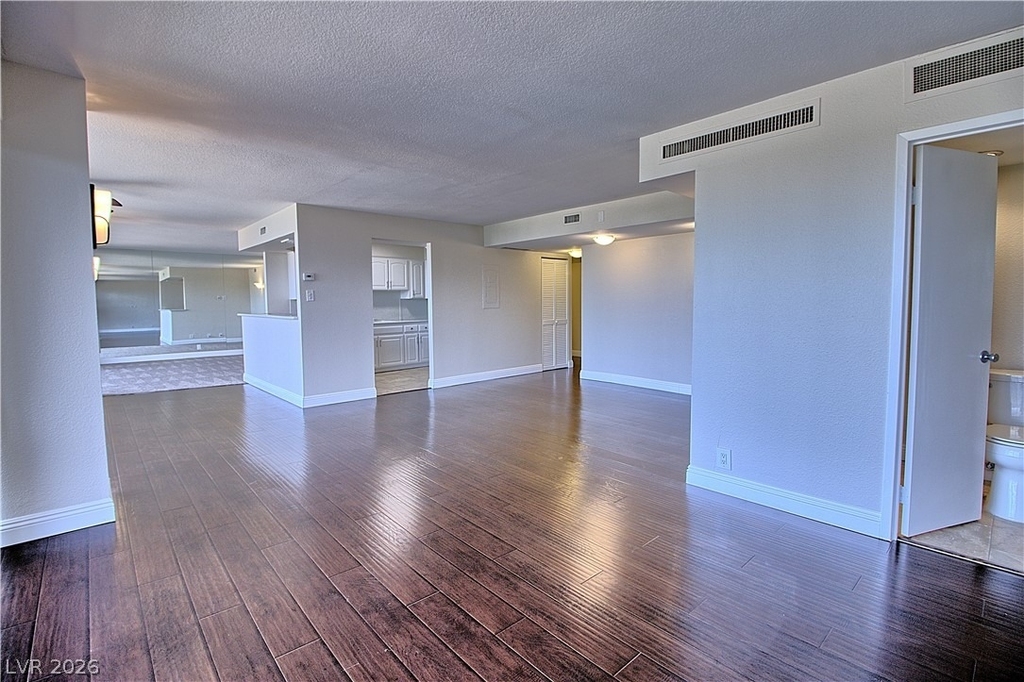 3111 Bel Air Drive - Photo 7