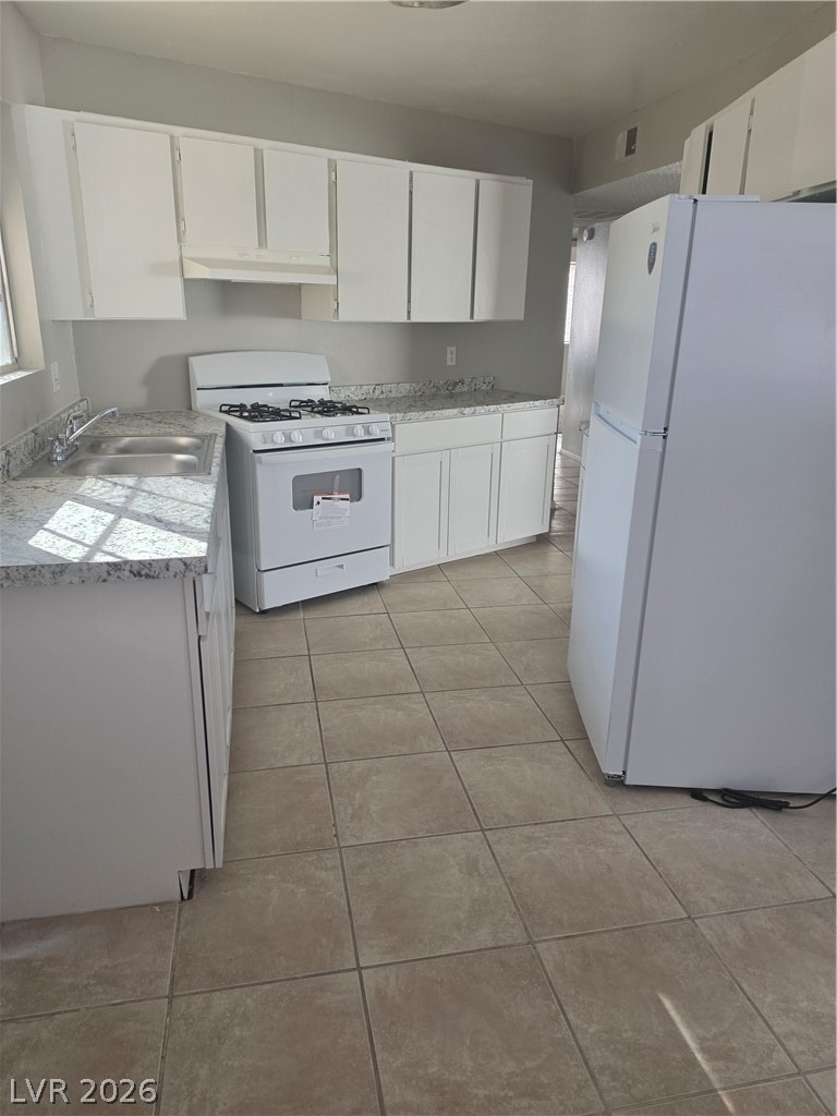 4751 Terra Linda Avenue - Photo 4