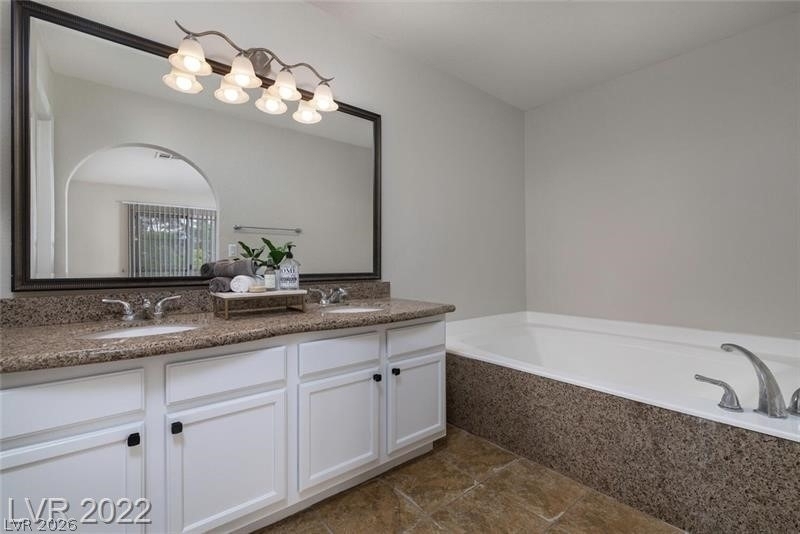 1814 N Decatur Boulevard - Photo 10