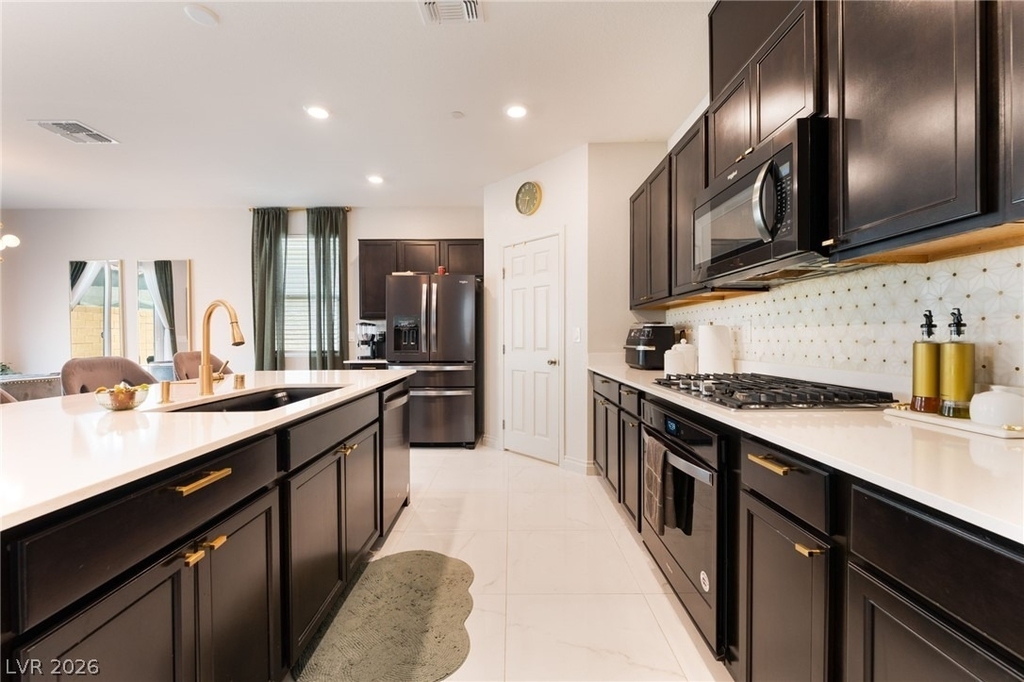 8448 Vulturo Avenue - Photo 8