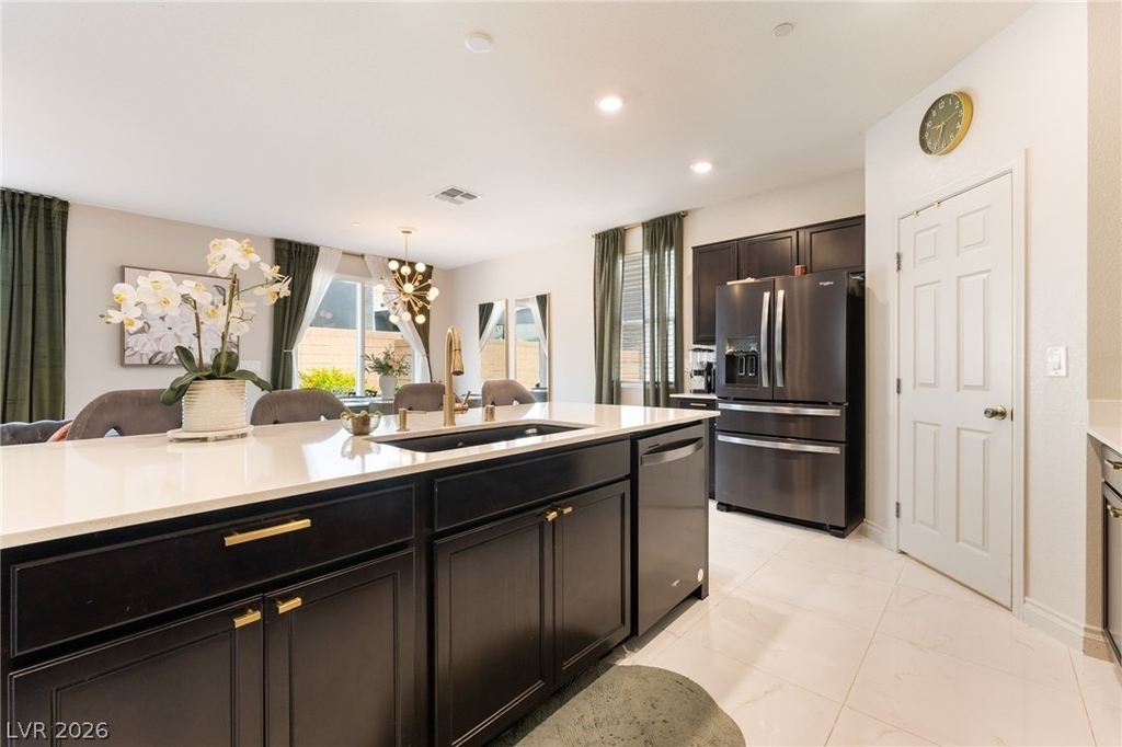 8448 Vulturo Avenue - Photo 9