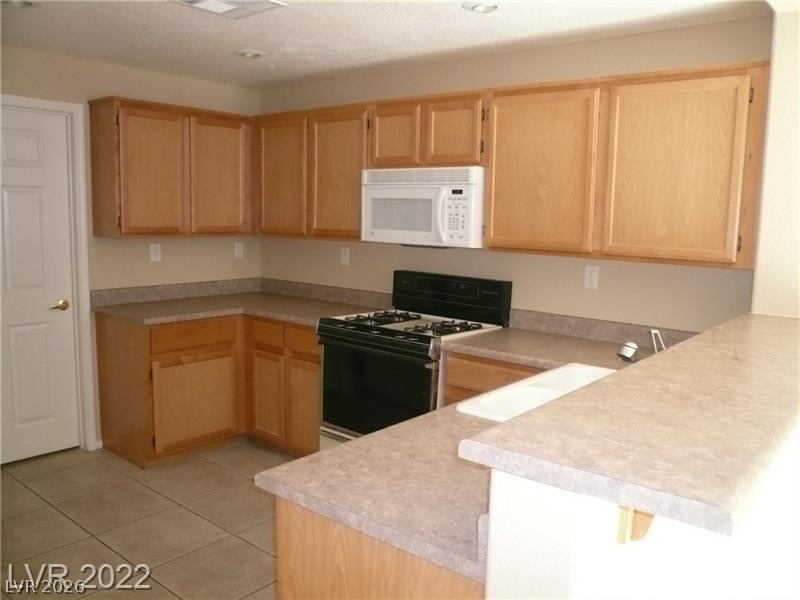 10210 Deerfield Beach Avenue - Photo 1