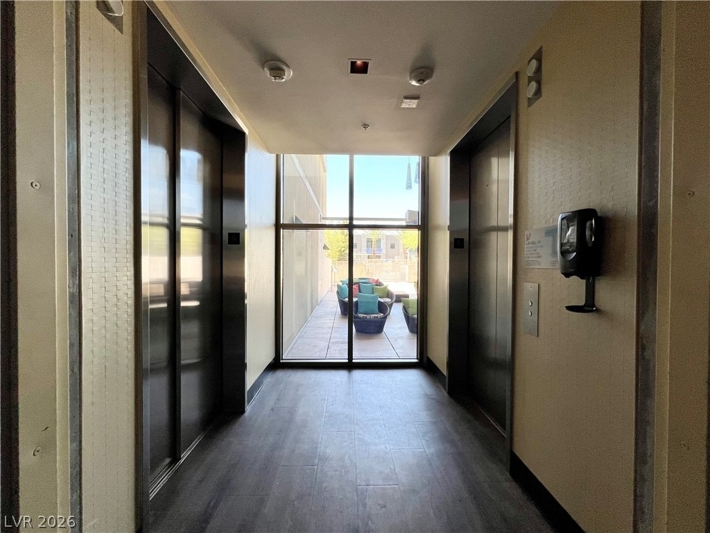 353 E Bonneville Avenue - Photo 9
