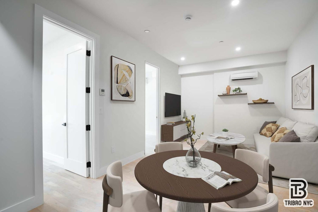 141 Meserole Street 2A - Photo 2