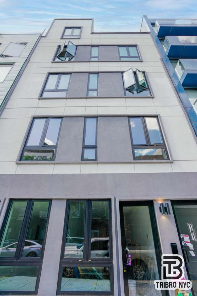 141 Meserole Street 2A - Photo 6