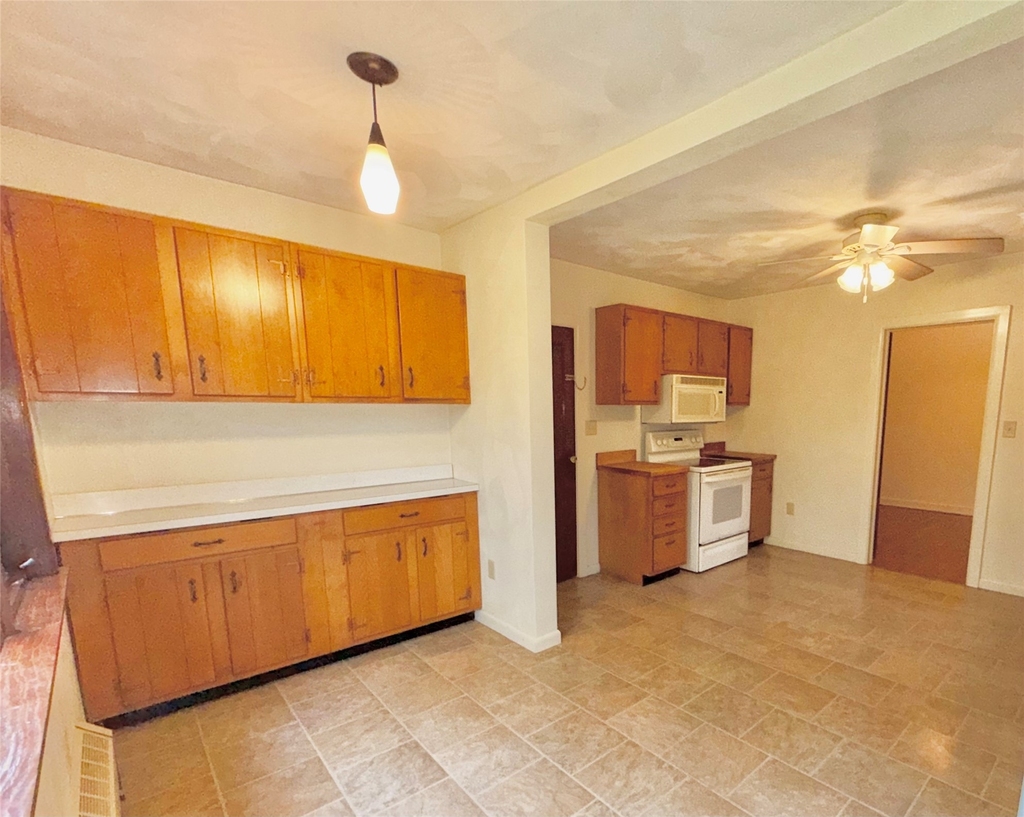 99 Castle Creek Road - Photo 11