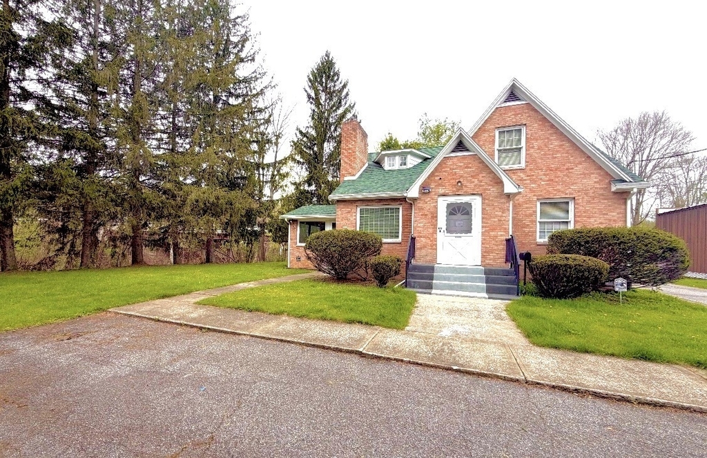 99 Castle Creek Road - Photo 0