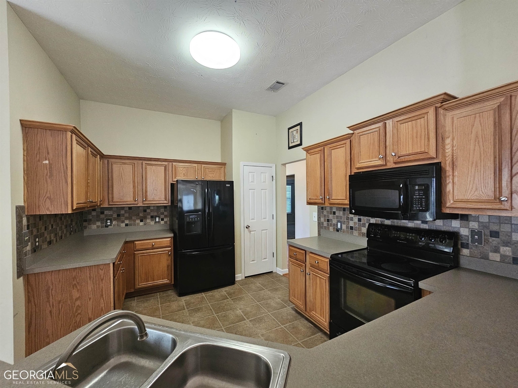 45 Manchester Lane - Photo 8