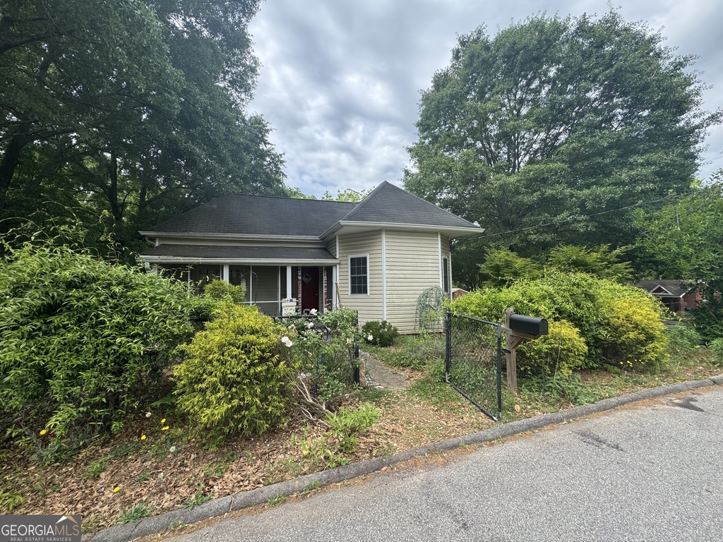 1734 Broad Street - Photo 1