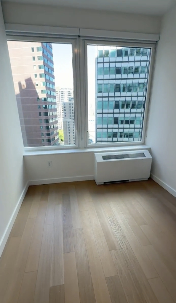 Water Street, New York, NY 10038 - Photo 3