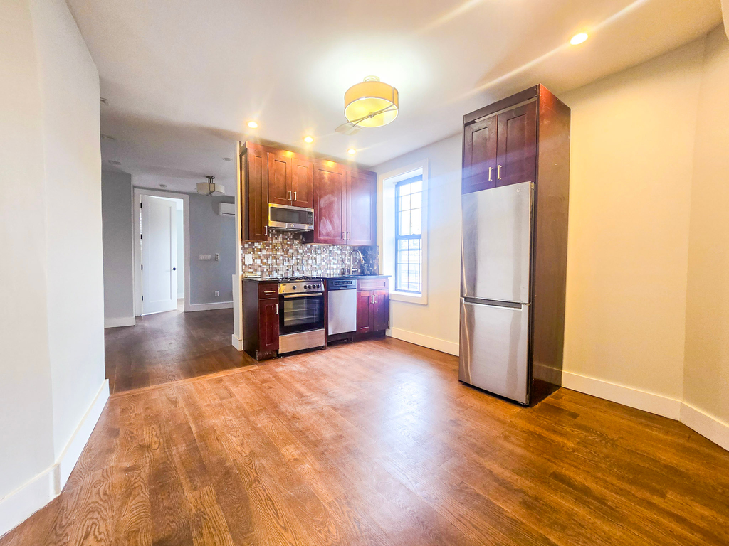 6702 60th Street - Photo 0