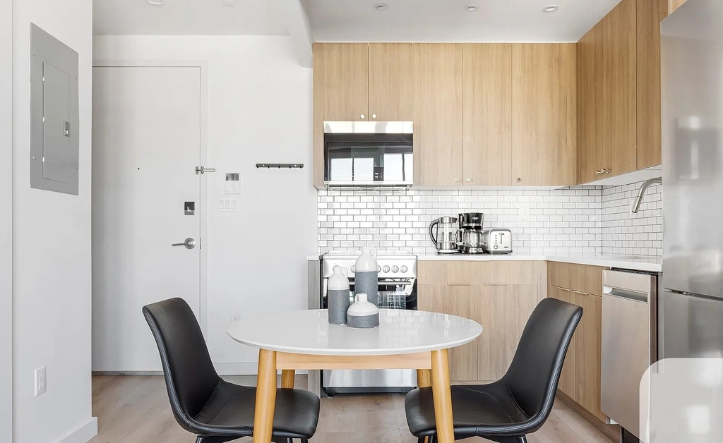 251 Front Street - Photo 4