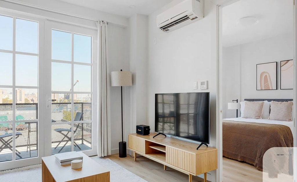 251 Front Street - Photo 2