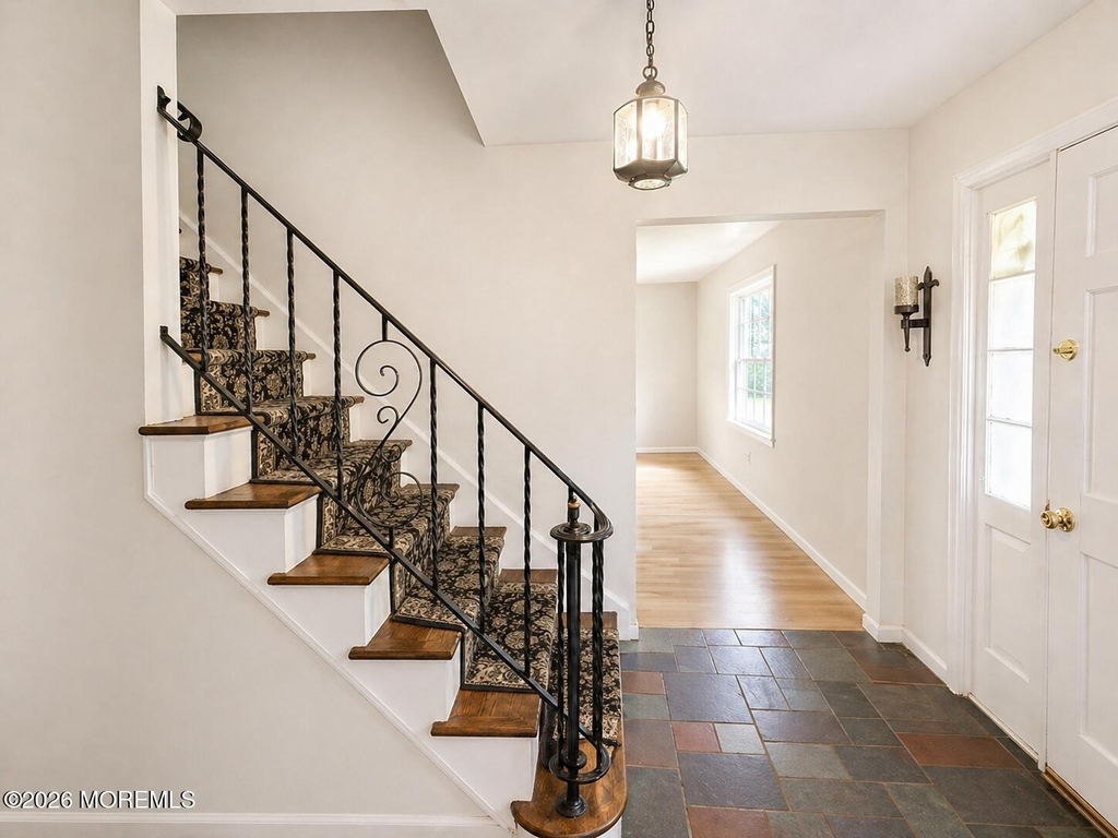 2908 Logan Road - Photo 3