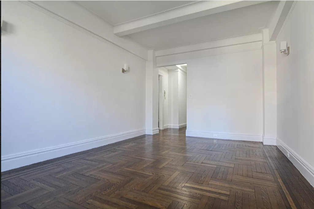 Central Park West - Photo 14
