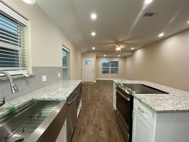 804 N Broughton Street - Photo 4