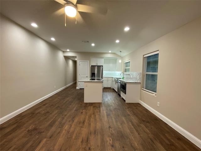 804 N Broughton Street - Photo 2